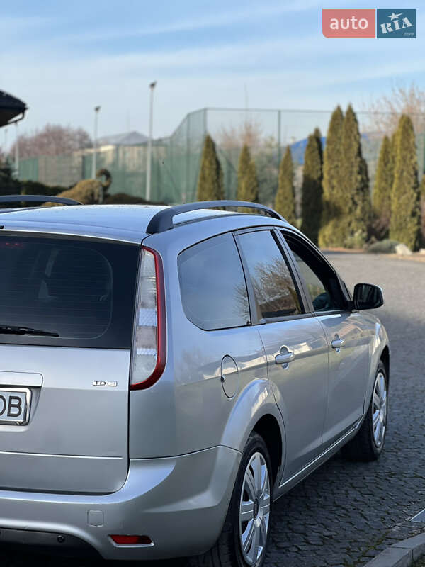 Универсал Ford Focus 2008 в Жовкве