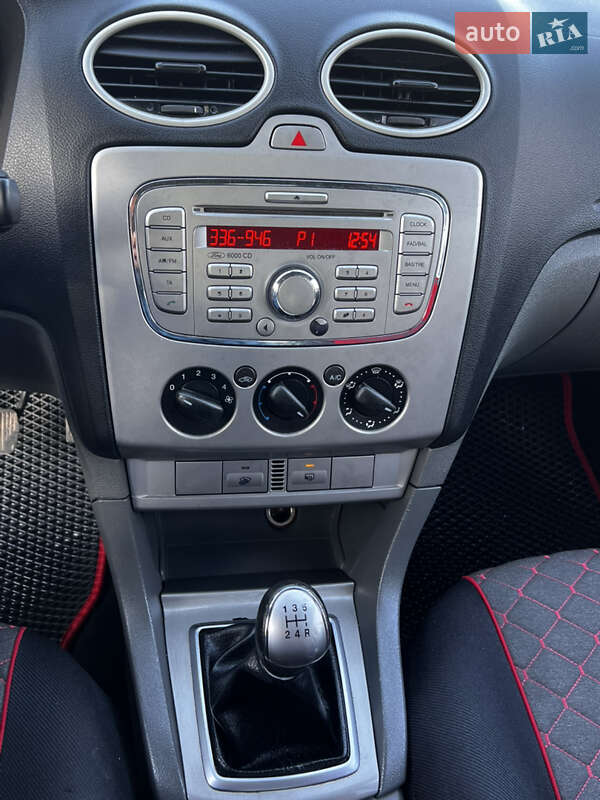 Универсал Ford Focus 2008 в Жовкве