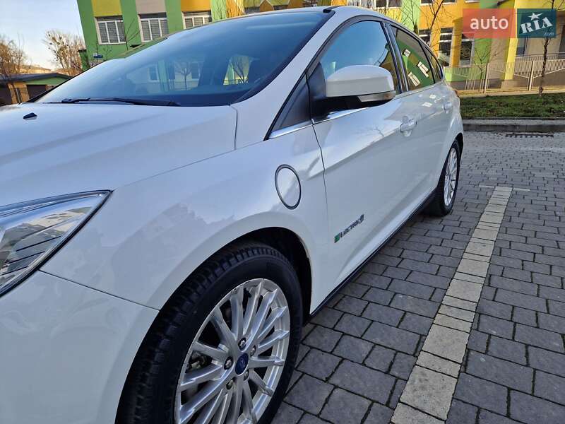 Хэтчбек Ford Focus 2014 в Ивано-Франковске