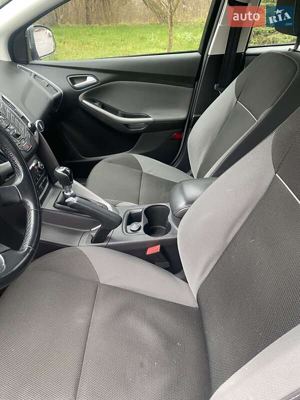 Хэтчбек Ford Focus 2014 в Житомире