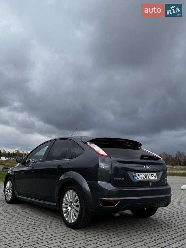 Хэтчбек Ford Focus 2010 в Львове