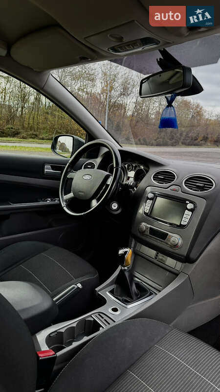 Хэтчбек Ford Focus 2010 в Львове