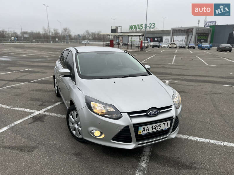 Хетчбек Ford Focus 2014 в Києві фото 4 Хетчбек Ford Focus 2014 в Києві