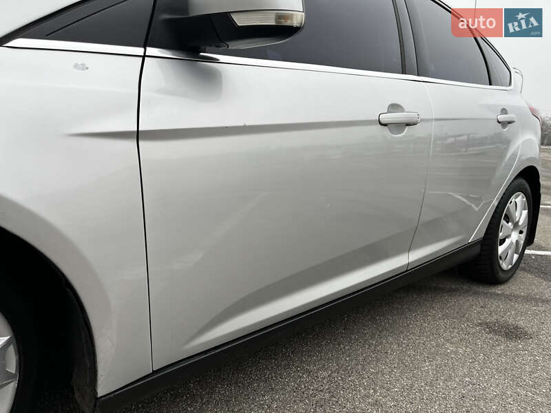 Хетчбек Ford Focus 2014 в Києві фото 11 Хетчбек Ford Focus 2014 в Києві