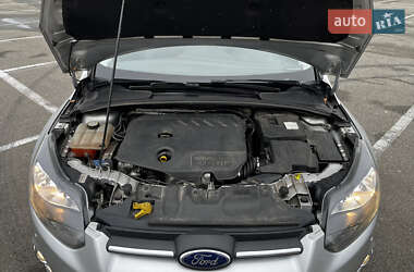 Хэтчбек Ford Focus 2014 в Киеве
