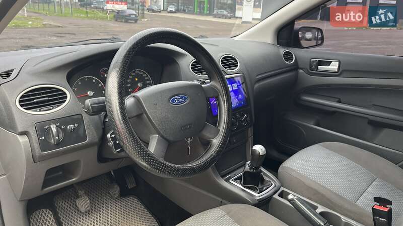 Хэтчбек Ford Focus 2006 в Николаеве