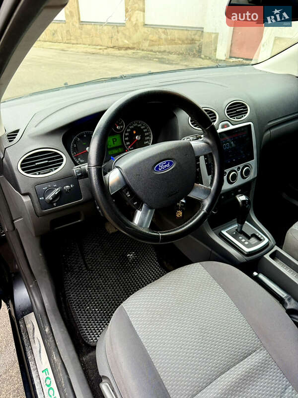 Хэтчбек Ford Focus 2006 в Киеве