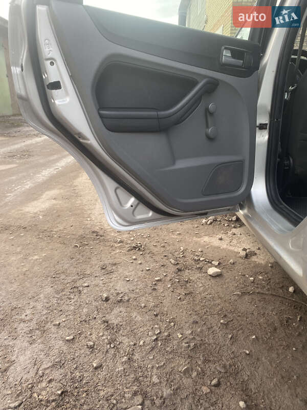 Хэтчбек Ford Focus 2008 в Бродах