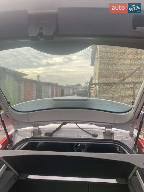 Хэтчбек Ford Focus 2008 в Бродах