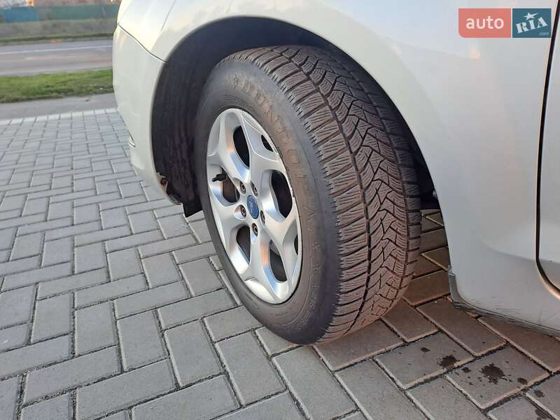 Універсал Ford Focus 2010 в Кропивницькому