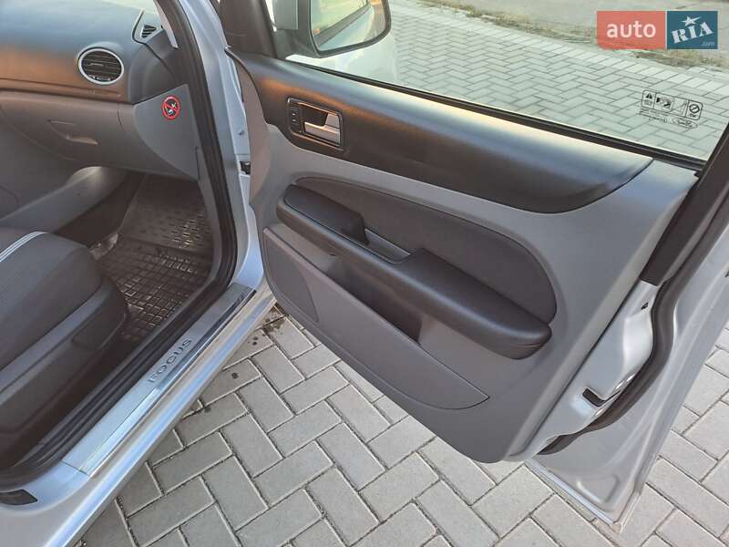 Універсал Ford Focus 2010 в Кропивницькому