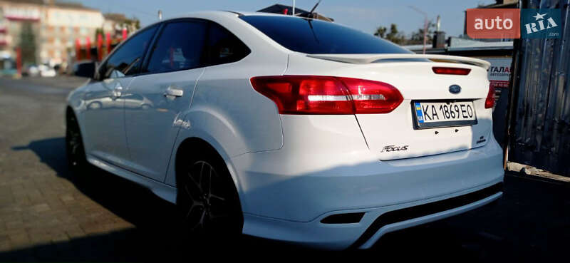 Седан Ford Focus 2015 в Шепетівці фото 7 Седан Ford Focus 2015 в Шепетівці