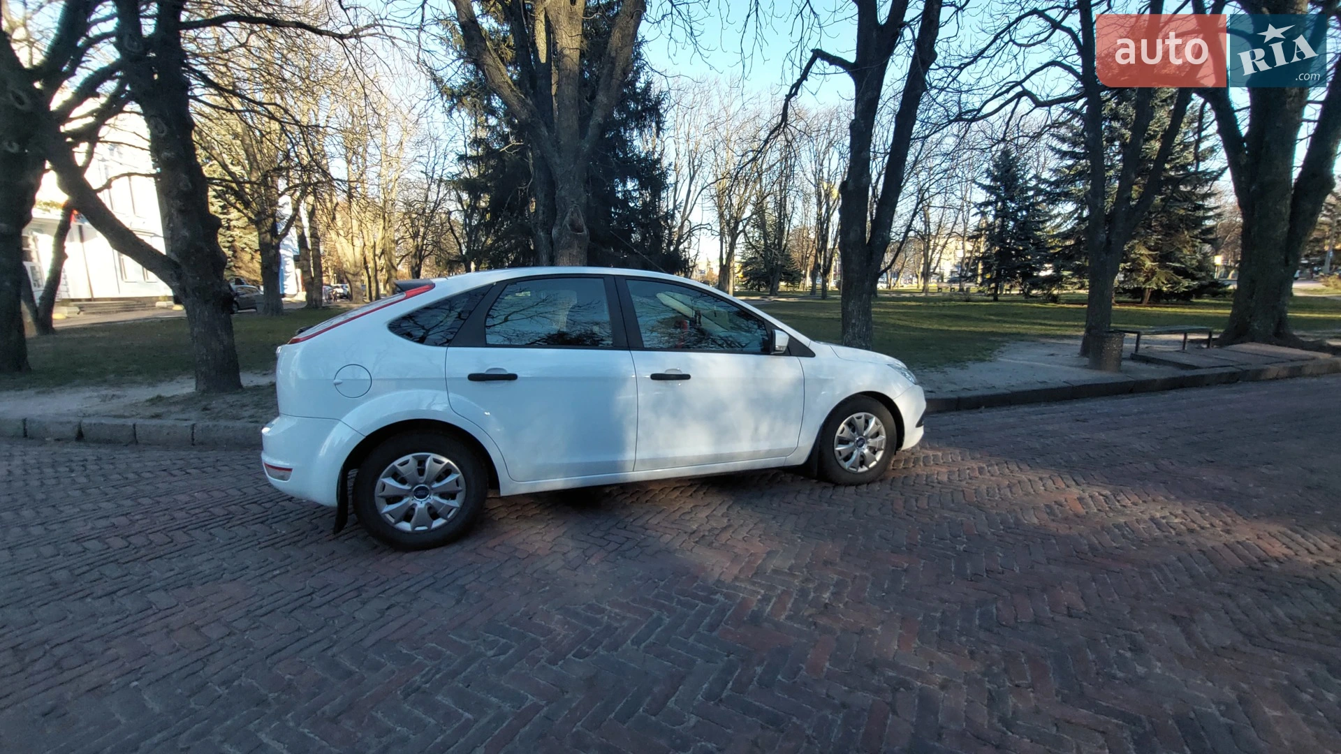 2011 Ford Focus - мініатюра 12