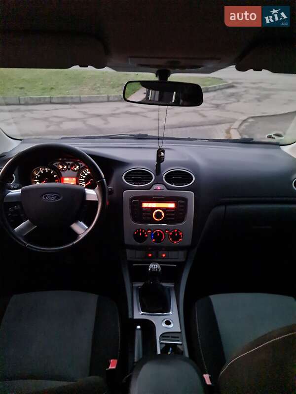 Универсал Ford Focus 2010 в Луцке