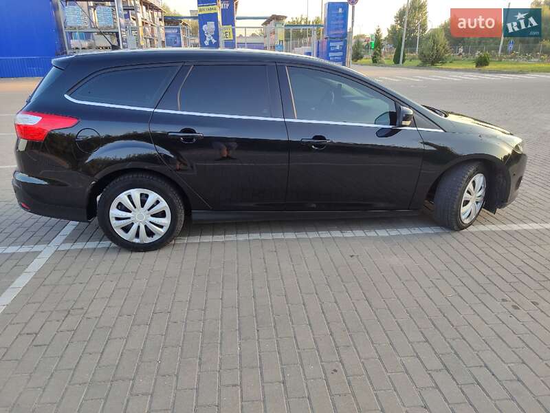 Універсал Ford Focus 2013 в Дубні