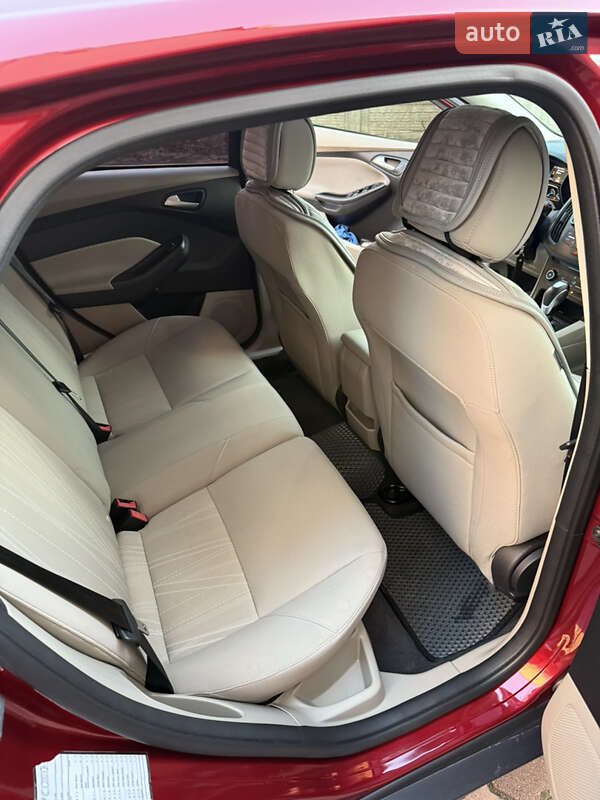 Хэтчбек Ford Focus 2015 в Ивано-Франковске