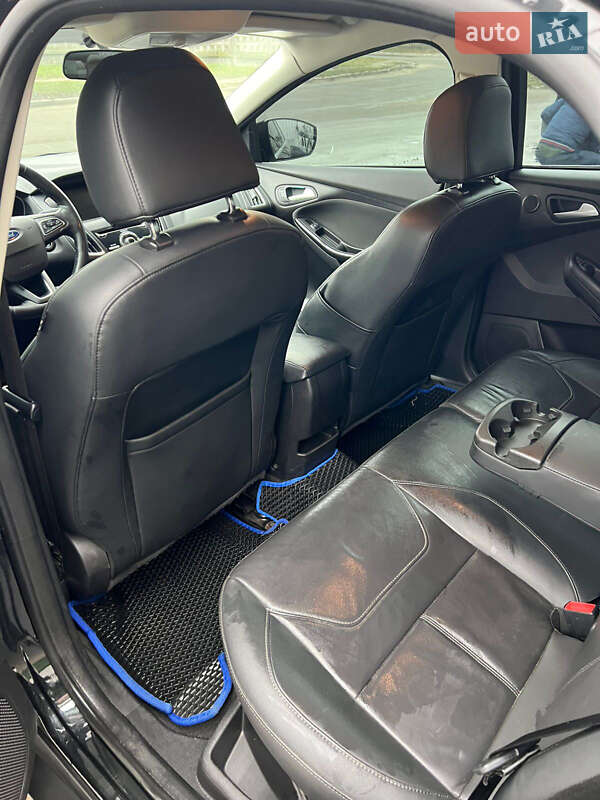 Седан Ford Focus 2015 в Киеве фото 9 Седан Ford Focus 2015 в Киеве