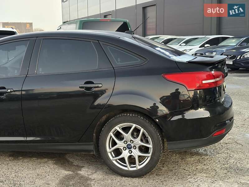 Седан Ford Focus 2015 в Львове