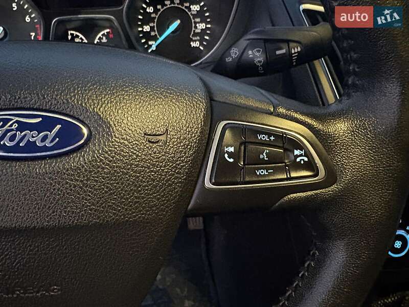 Седан Ford Focus 2015 в Львове