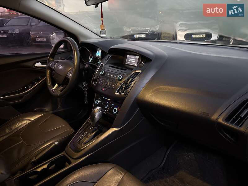 Седан Ford Focus 2015 в Львове