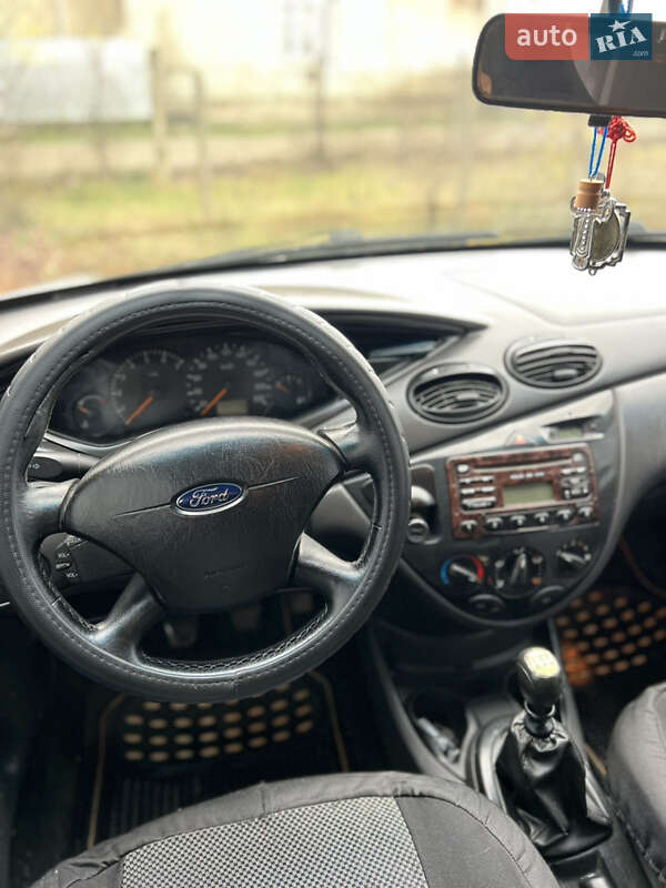 Универсал Ford Focus 2003 в Виноградове