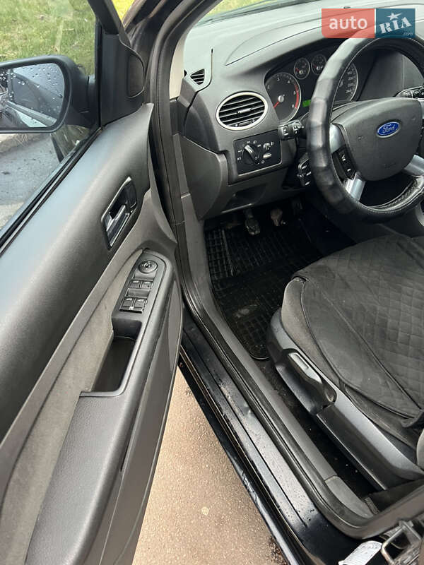 Хэтчбек Ford Focus 2006 в Коростене фото 2 Хэтчбек Ford Focus 2006 в Коростене