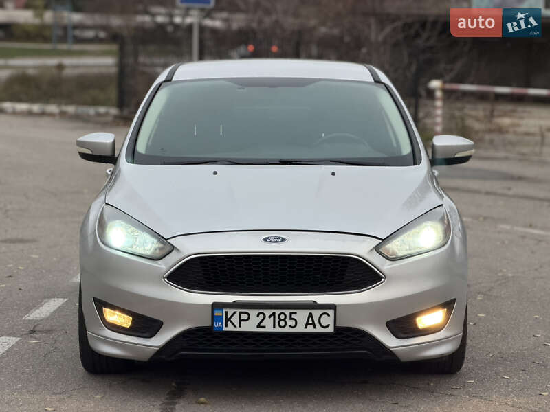 Седан Ford Focus 2015 в Запоріжжі