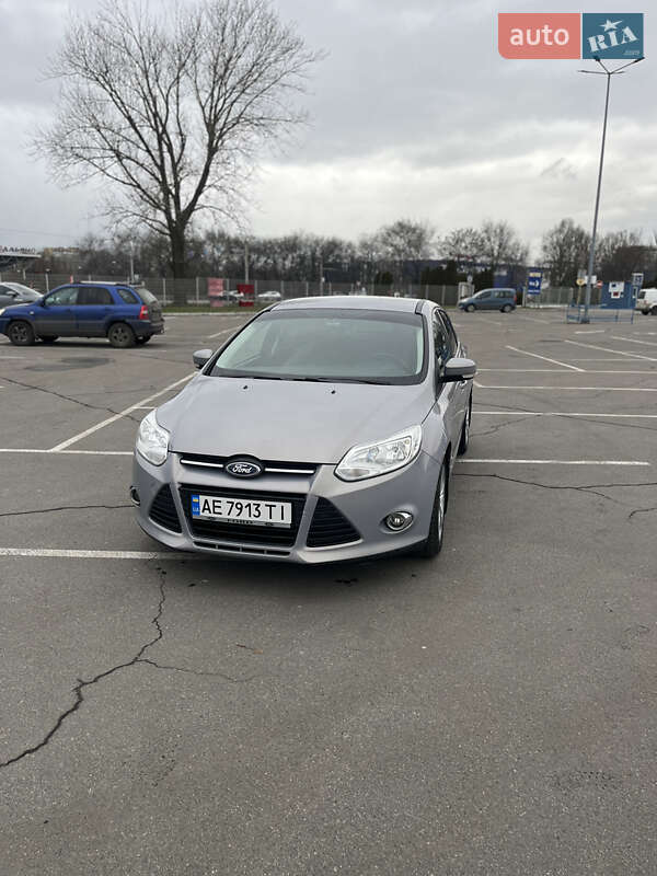 Хетчбек Ford Focus 2013 в Дніпрі