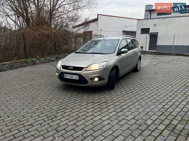 Ford Focus 2010