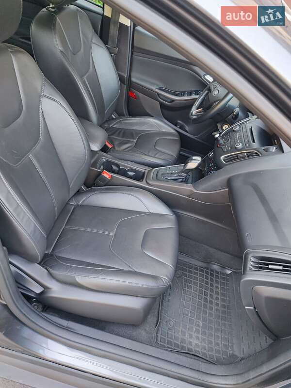 Хэтчбек Ford Focus 2015 в Чернигове