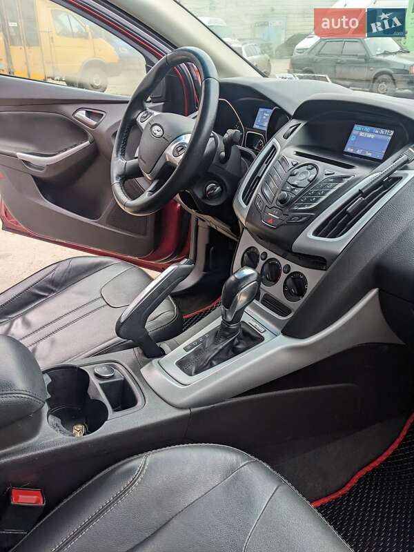 Седан Ford Focus 2013 в Сумах