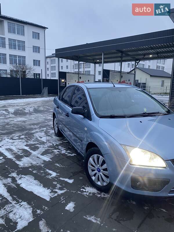 Седан Ford Focus 2006 в Дрогобыче
