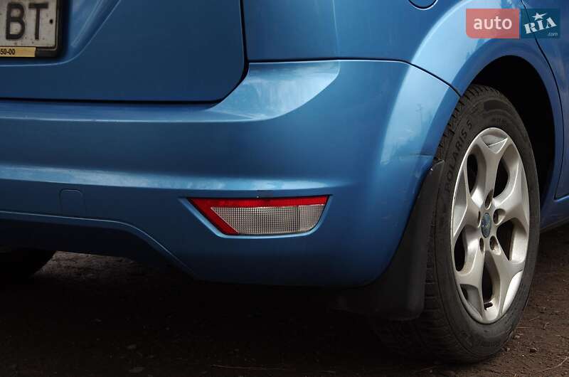 Хэтчбек Ford Focus 2010 в Ворзеле