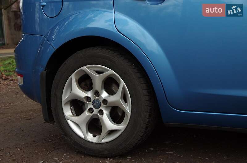 Хэтчбек Ford Focus 2010 в Ворзеле