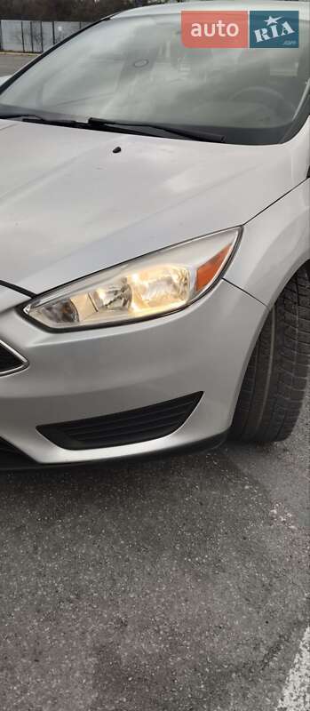 Седан Ford Focus 2017 в Ужгороді