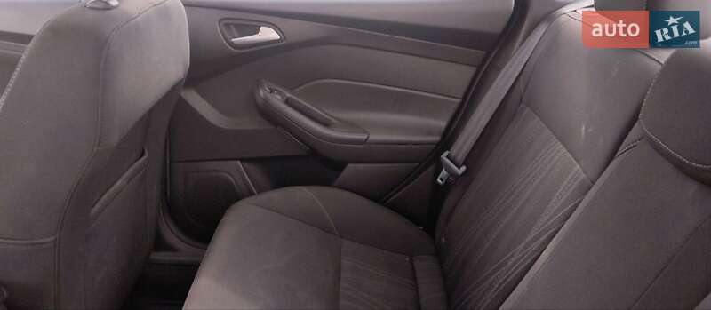 Седан Ford Focus 2017 в Ужгороді