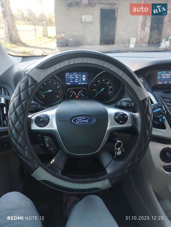 Седан Ford Focus 2013 в Золочеві