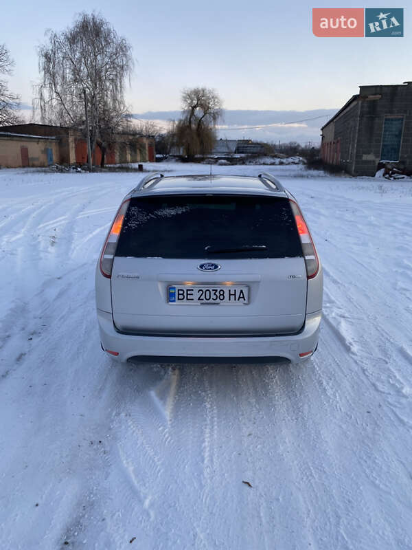 Универсал Ford Focus 2009 в Голованевске