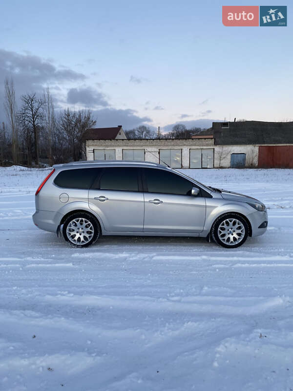 Универсал Ford Focus 2009 в Голованевске