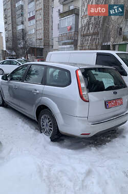 Универсал Ford Focus 2009 в Ромнах