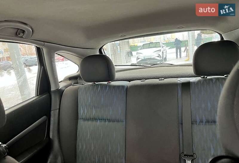 Хэтчбек Ford Focus 2002 в Киеве