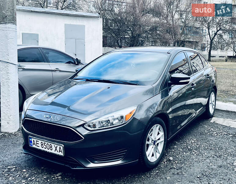 Седан Ford Focus 2015 в Першотравенске