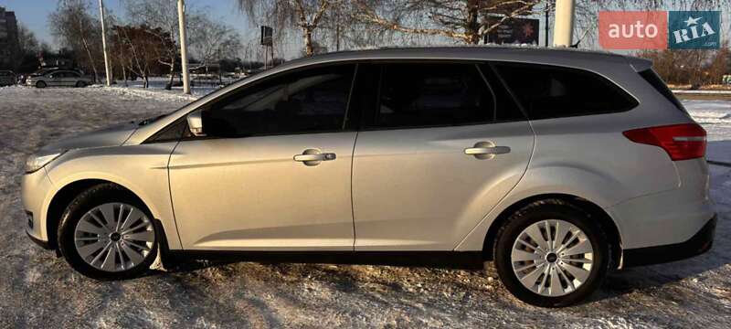 Універсал Ford Focus 2015 в Запоріжжі фото 3 Універсал Ford Focus 2015 в Запоріжжі