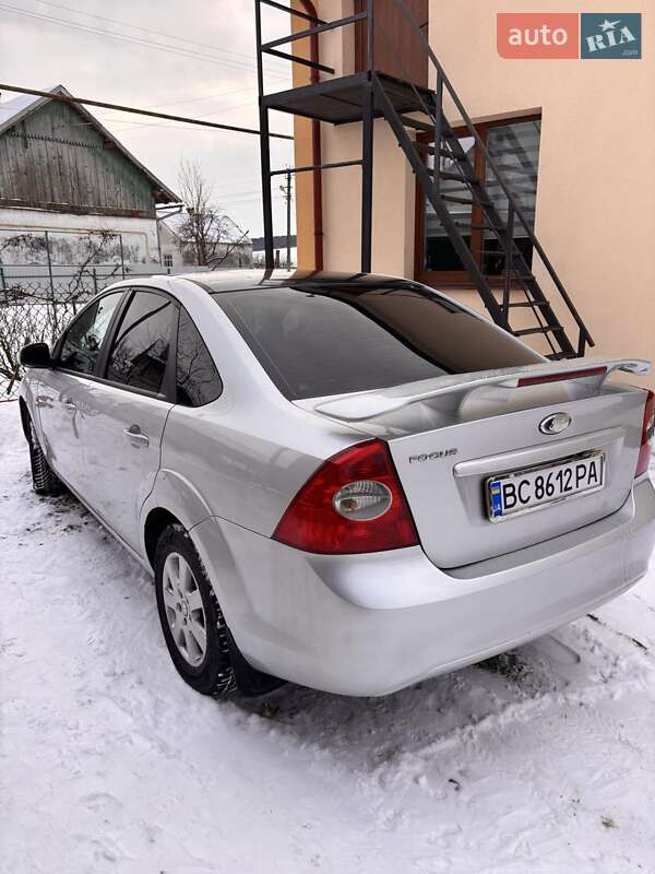Седан Ford Focus 2008 в Бібрці