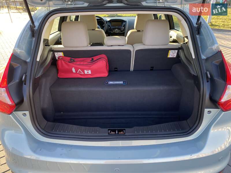 Хэтчбек Ford Focus 2013 в Львове