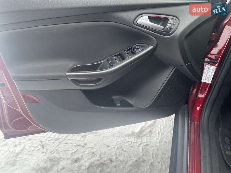 Седан Ford Focus 2015 в Києві