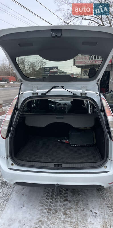 Універсал Ford Focus 2011 в Івано-Франківську