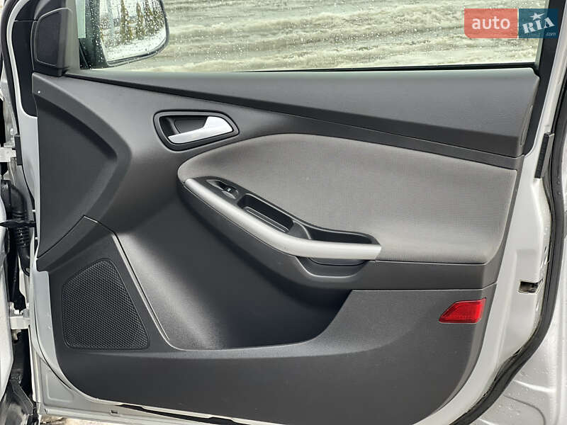 Универсал Ford Focus 2013 в Луцке фото 27 Универсал Ford Focus 2013 в Луцке
