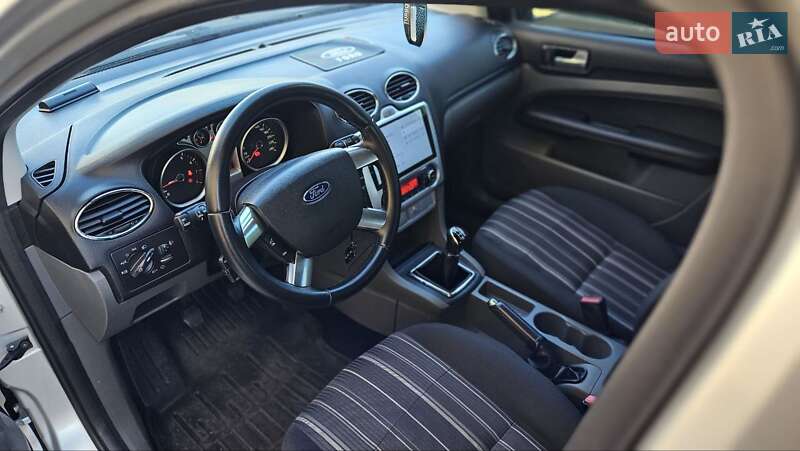 Хэтчбек Ford Focus 2008 в Киеве фото 8 Хэтчбек Ford Focus 2008 в Киеве