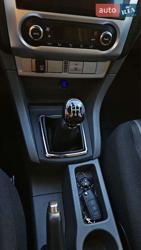 Хэтчбек Ford Focus 2008 в Киеве фото 11 Хэтчбек Ford Focus 2008 в Киеве
